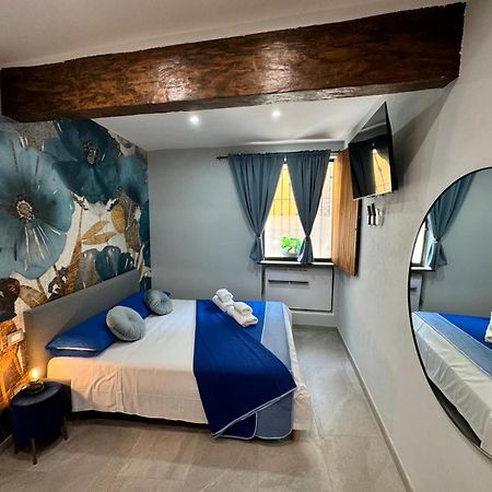 La Casa Di Jennifer Nel Centro Apartment Parma Bagian luar foto