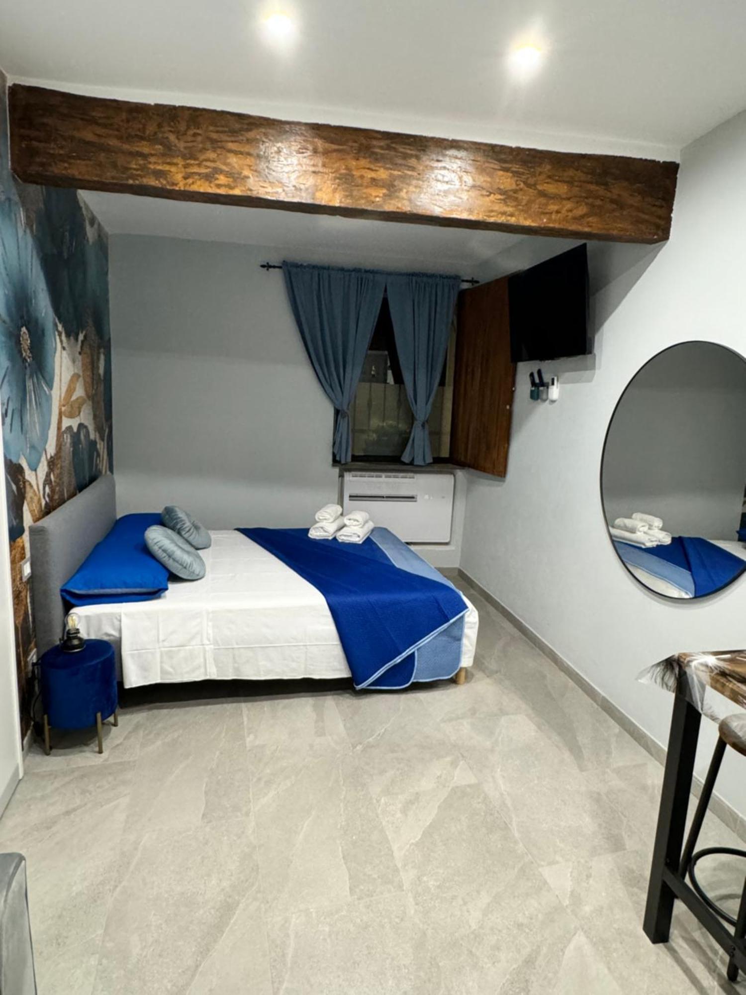 La Casa Di Jennifer Nel Centro Apartment Parma Bagian luar foto